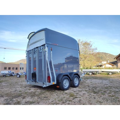 Trailer Trasporto cavalli Boeckmann Comfort in Vetroresina  due posti