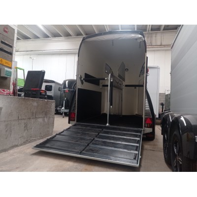 Trailer Trasporto cavalli Boeckmann Comfort in Vetroresina  due posti