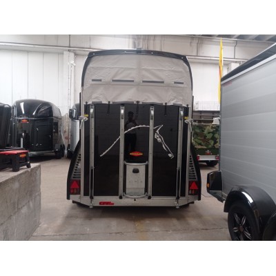 Trailer Trasporto cavalli Boeckmann Comfort in Vetroresina  due posti