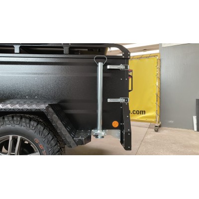 Carrello rimorchio auto fuoristrada 4X4 con tenda sul coperchio