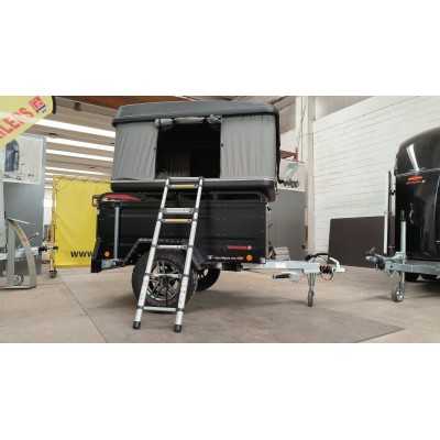 Carrello rimorchio auto fuoristrada 4X4 con tenda sul coperchio